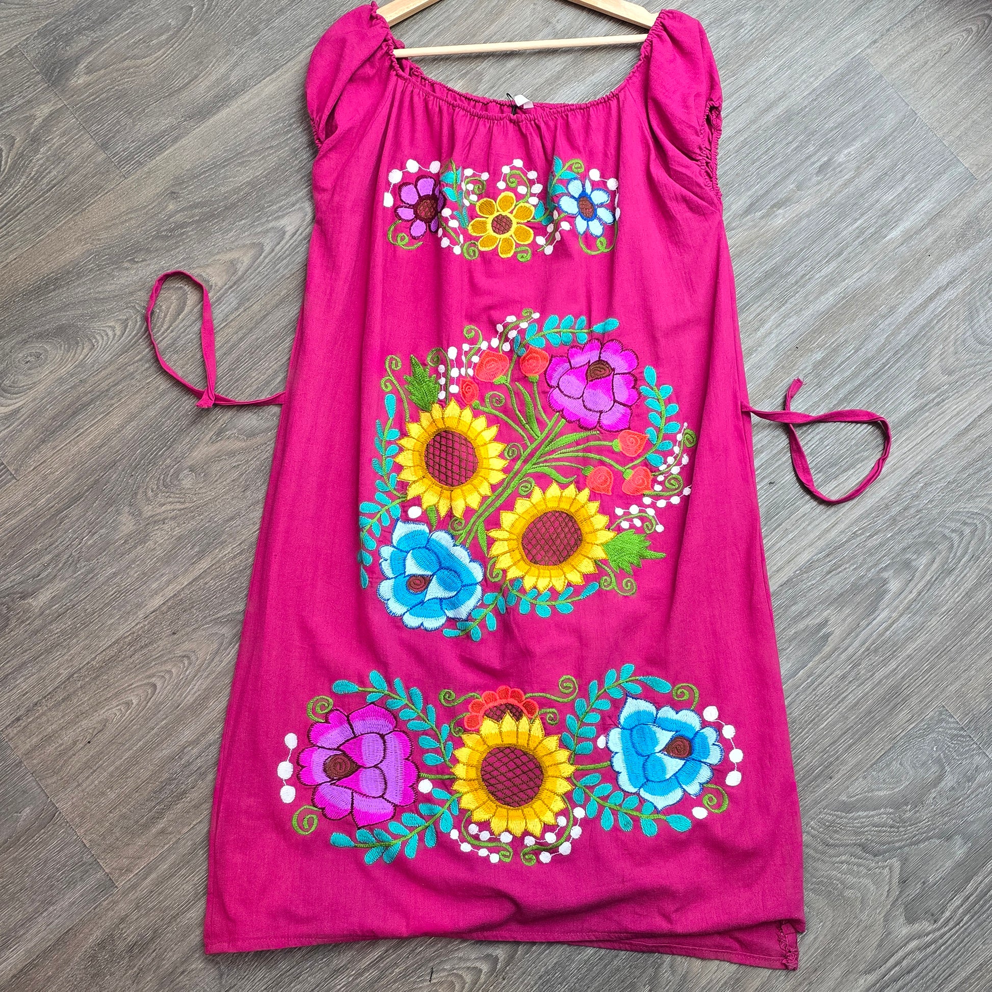 Off-the-shoulder embroidered sunflower dress